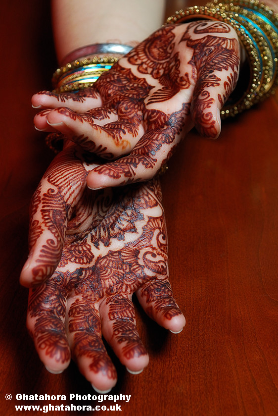 IMG6886 
 Colour photo of the hands, showing the contrast of the design on the hand. The Art of Henna 
 Keywords: Colour photo of the hands, showing the contrast of the design on the hand. The Art of Henna. Henna, mendhi, designs, wedding, indian bride, hands, patterns, fashion, body art, tattoo, hands, colour, Bhupinder Ghatahora, Ghatahora Photography